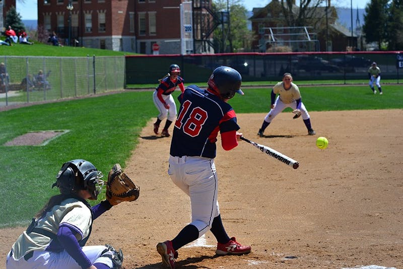 	SU&#8217;s Maddie Justice went 2-for-3 against Stonehill during the Raiders 4–1 victory. 