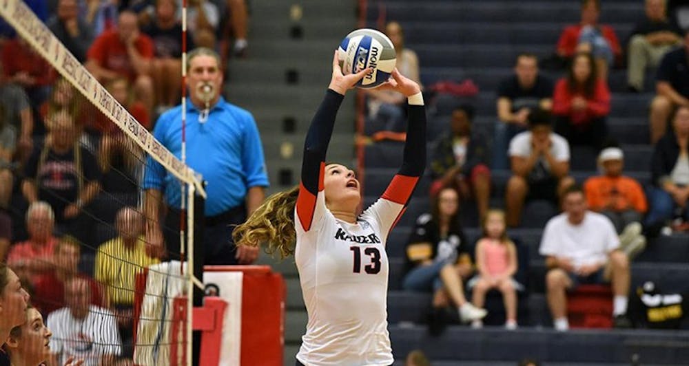 Volleyball breaks wins record, grabs 13th in a row against California