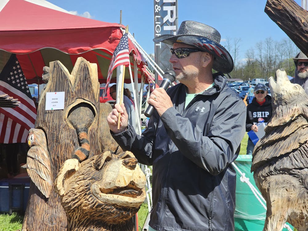 Vendors travel to Shippensburg Fairgrounds for chainsaw festival