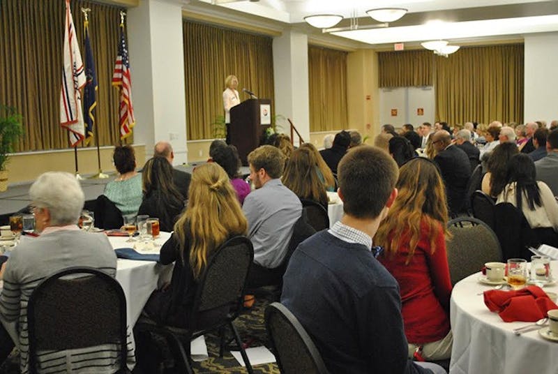 Patti Savoulidis, of the SU Foundation, emceed the event.