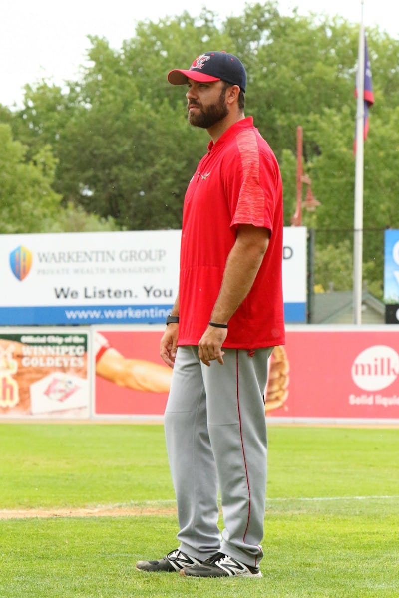 Renz served as a graduate assistant at SU from Fall 2016 to May 2018. Additionally, he was a volunteer assistant coach for the baseball team for the 2017 and 2018 seasons.