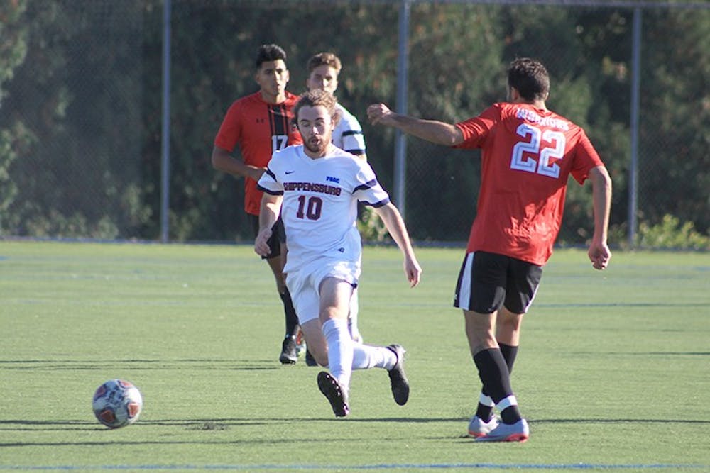 Men's soccer falls in penalty kicks to Warriors