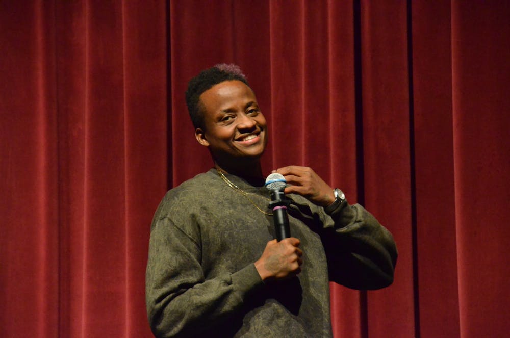 Nore Davis brings the laughs to APB’s Comedy Night