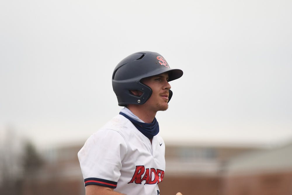 Baseball sweeps Lock Haven, vaults to .500