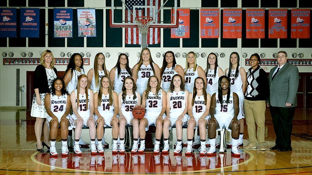 Women’s basketball shoots for PSAC title