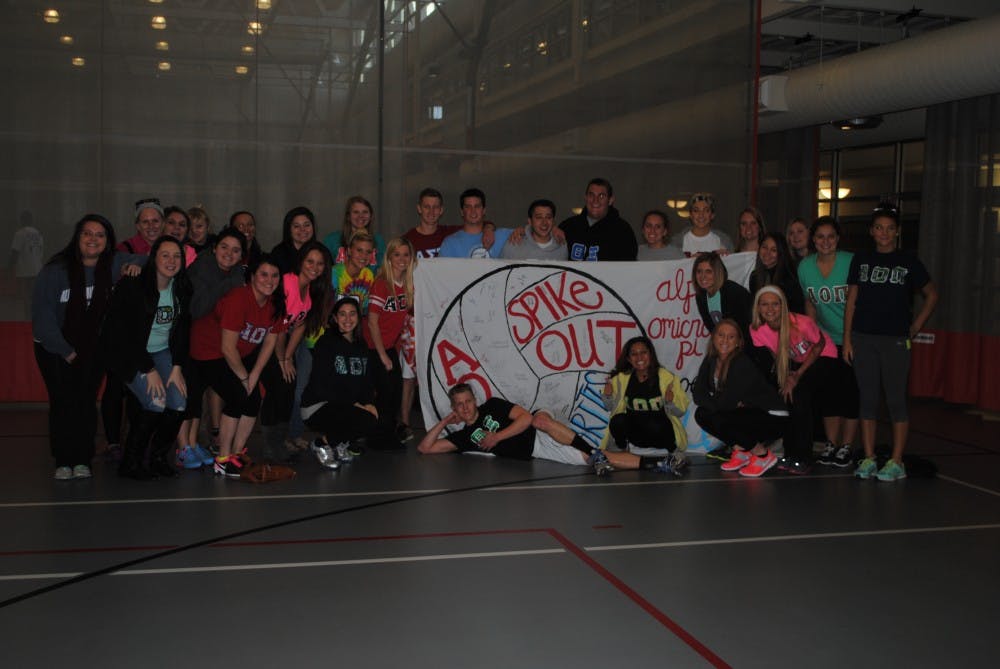 Alpha Omicron Pi host a Spike Out Volleyball tournament