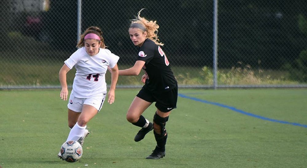 Women’s soccer splits matches against PSAC foes