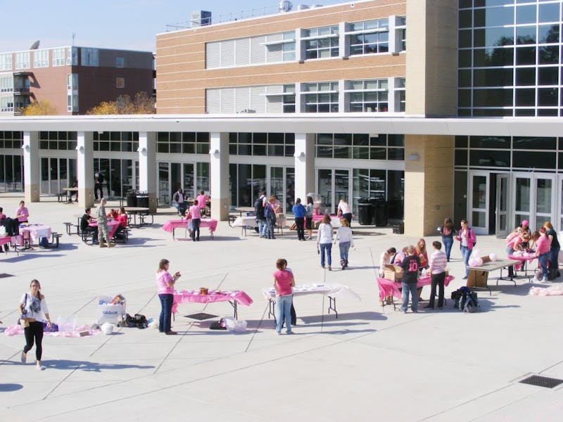 	The National Breast Cancer Foundation says if cancer is detected early enough by doing self exams, survival rate can be as high as 98 percent. 