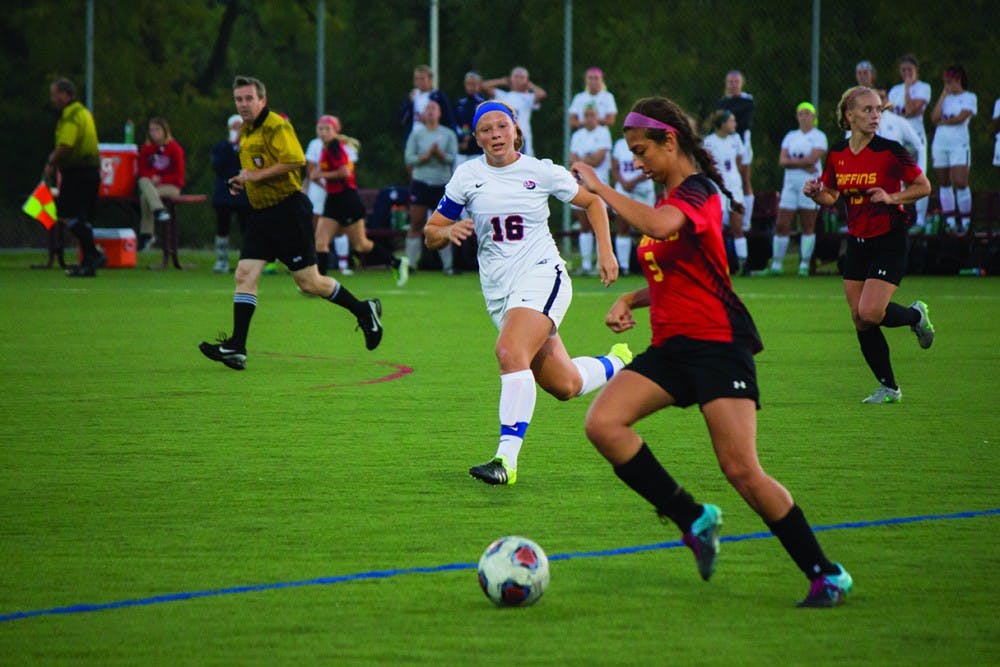 Women’s soccer puts together successful week