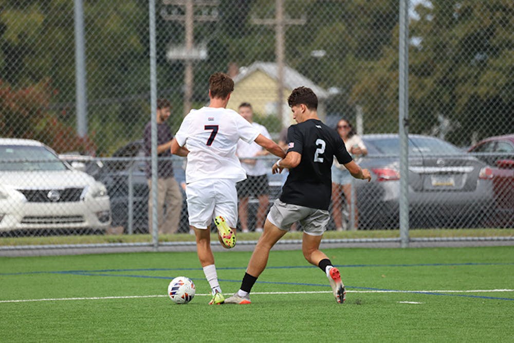 Men´s soccer drops home opener, conference opener in a week