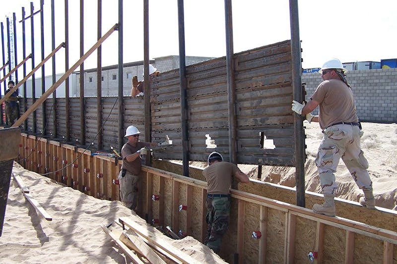 061003-F-1726H-004 

      U.S. Air Force airmen install a fence along the U.S.-Mexico border east of San Luis, Ariz., on Oct. 3, 2006.  The Guardsmen are working in partnership with the U.S. Border Patrol as part of Operation Jump Start.  The airmen are assigned to the 188th Fighter Wing Arkansas Air National Guard.  DoD photo by Staff Sgt. Dan Heaton, U.S. Air Force. (Released)