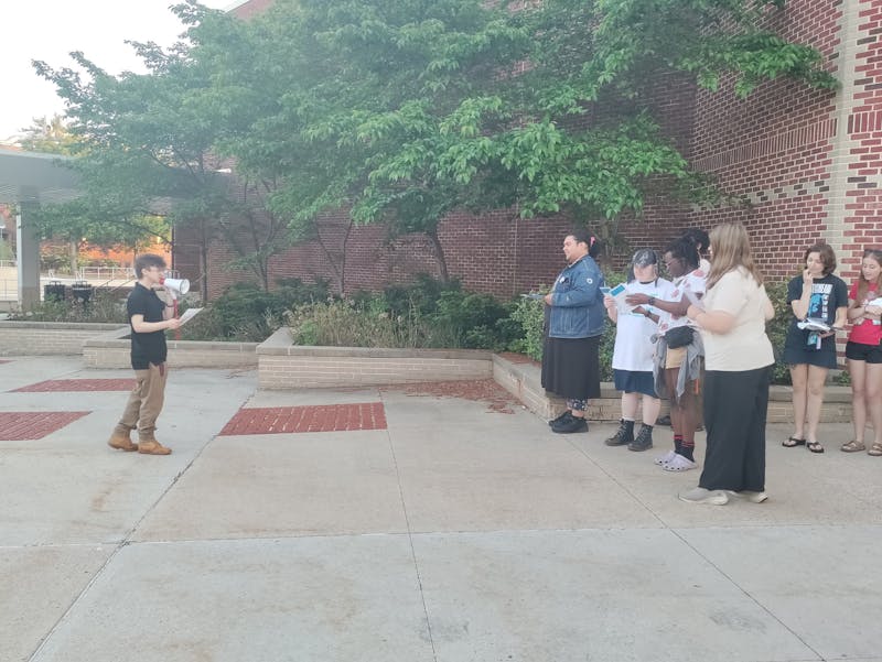 SU students participate in “Take Back the Night.”&nbsp;
