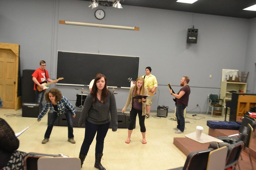 Interdisciplinary arts major prepares for show