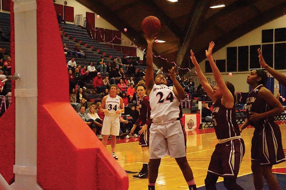Women’s basketball moves closer to playoff berth