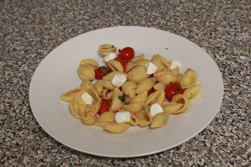 Recipe of the Week: Caprese Pasta with Roasted Tomatoes 