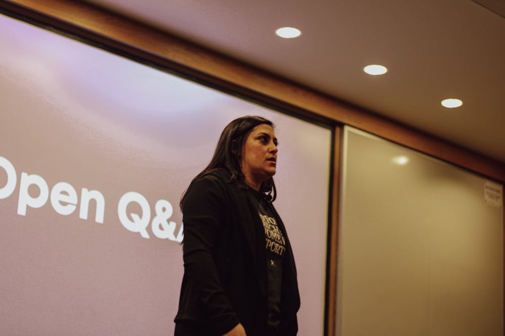 Dr. Jaimie Rubin transitions from her presentation to an open-ended Q&A session in the Lily Auditorium, Feb. 25.