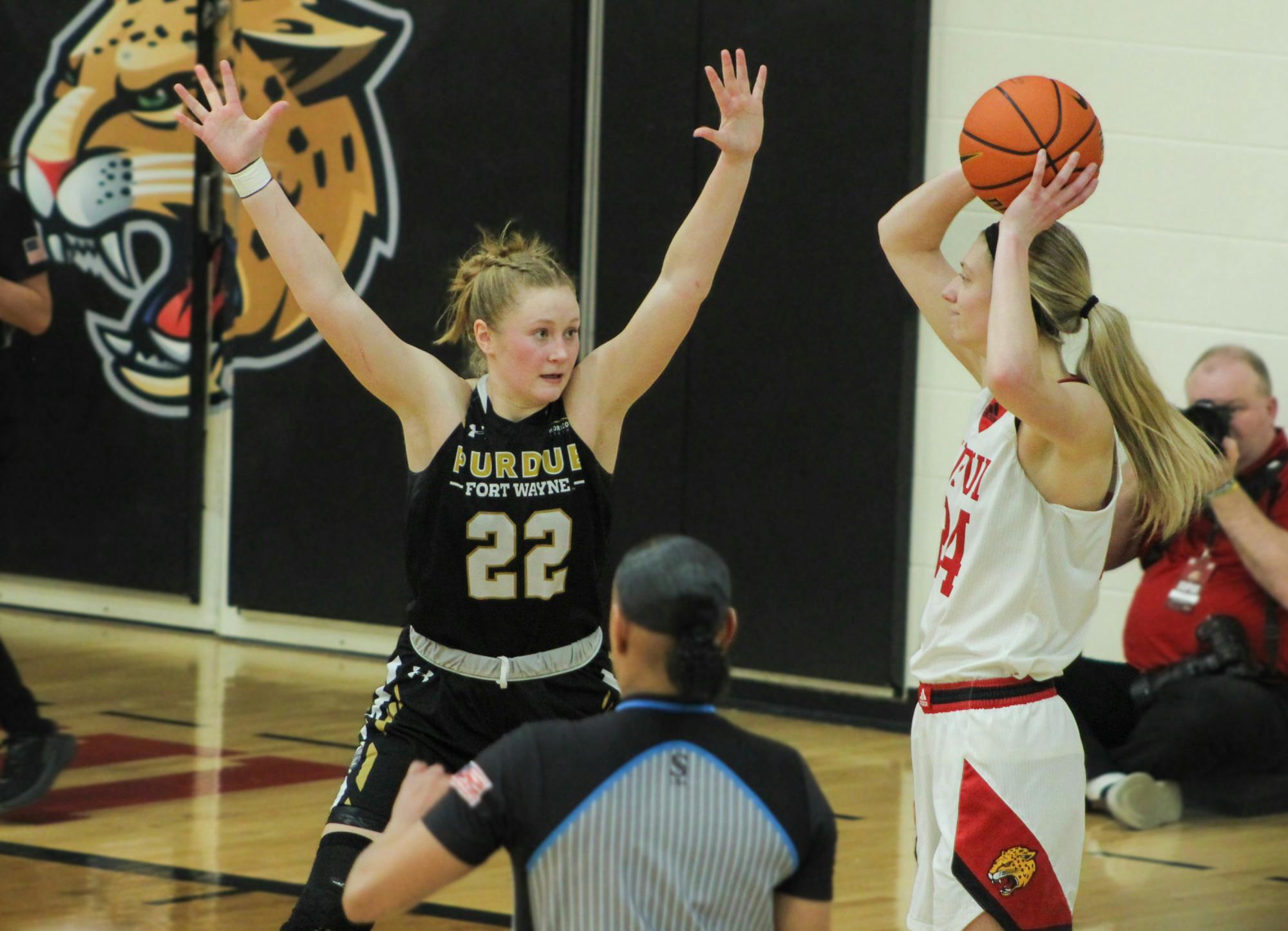 Natalie Andersen Looks to Pass against PFW Defender