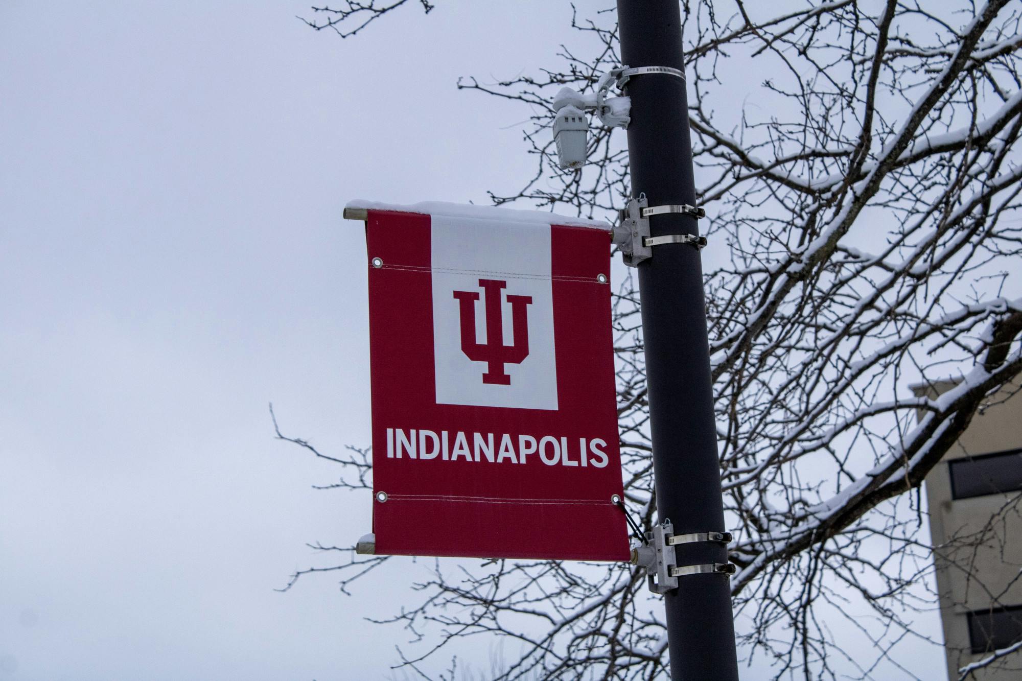 First December snow settles over IU Indianapolis&#039; campus