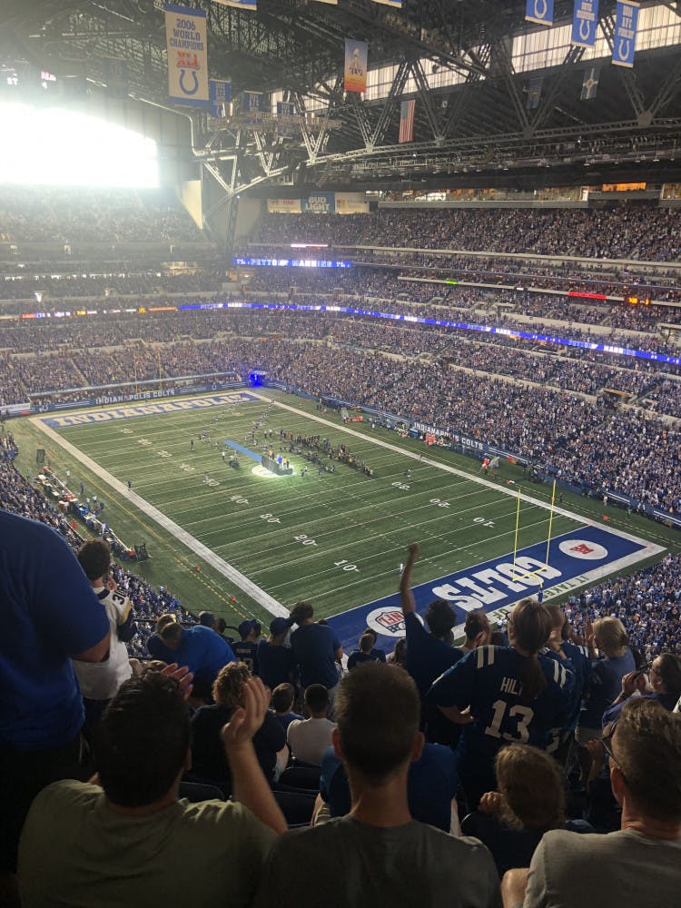 Hall-of-Fame-ceremony-Rams-at-Colts