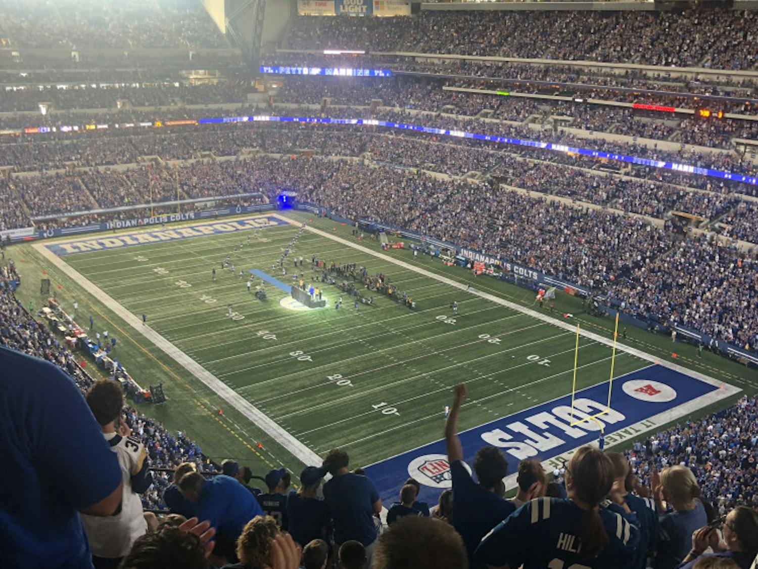 Hall-of-Fame-ceremony-Rams-at-Colts