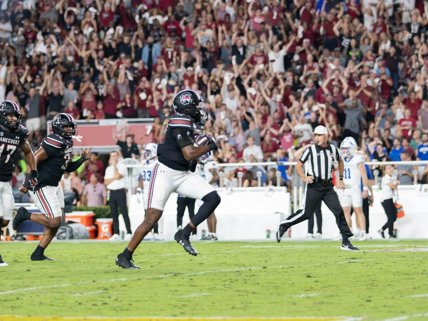 Redshirt senior edge Jatius Geer runs a fumble recovery all the way to the touchdown against the University of Kentucky at Williams-Brice Stadium on Sept. 27, 2025. The Gamecocks won 35-13 over the Wildcats.