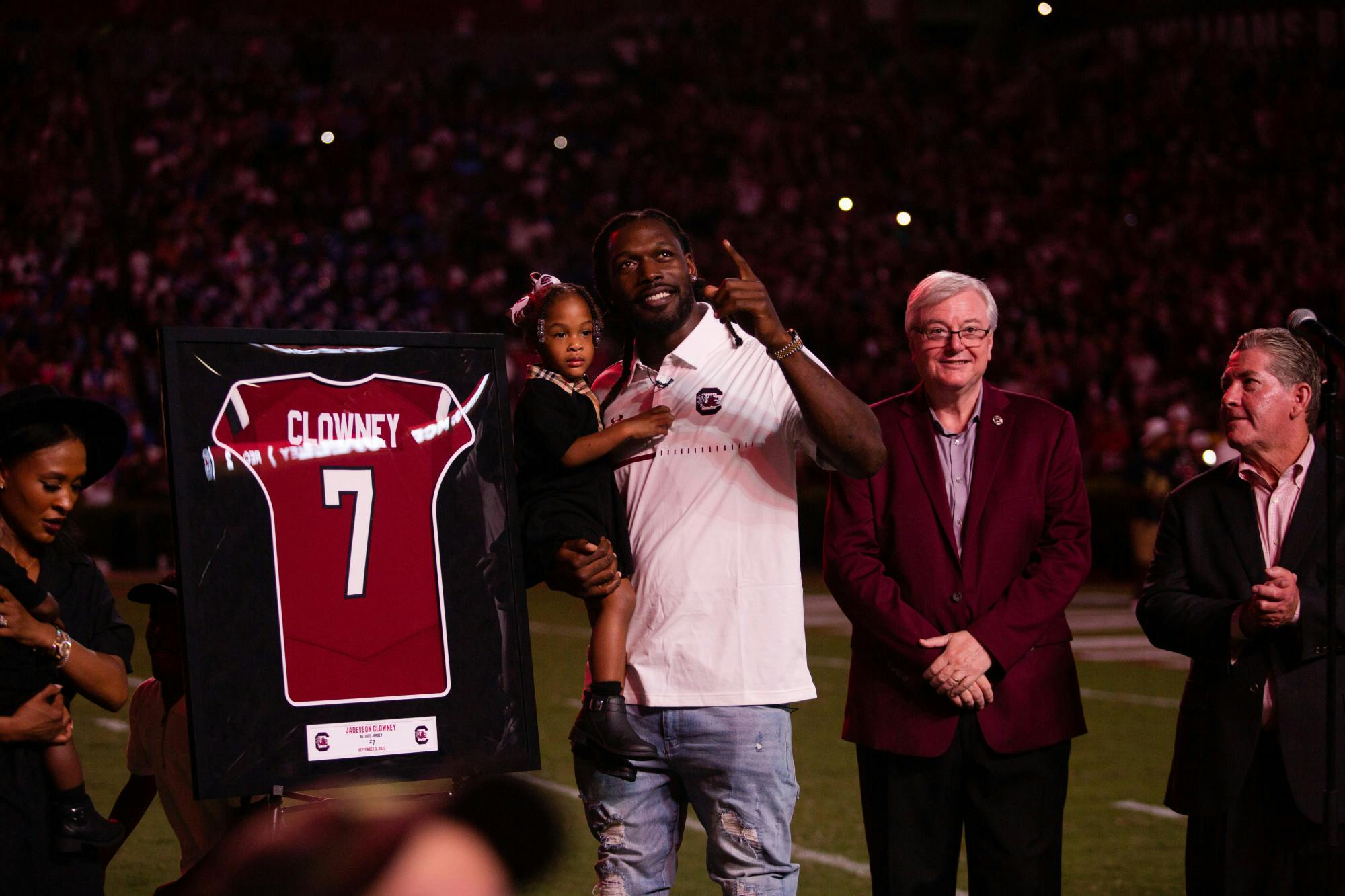 Jadeveon Clowney s jersey officially retired in halftime ceremony