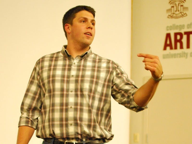 Michael Roth speaks to Honors College students Thursday evening.