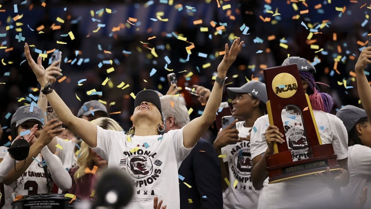 Head coach Dawn Staley takes in the confetti after South Carolina won the National Championship. The Gamecocks defeated the Huskies 64-49 on April 3, 2022 at Target Center in Minneapolis, MN.