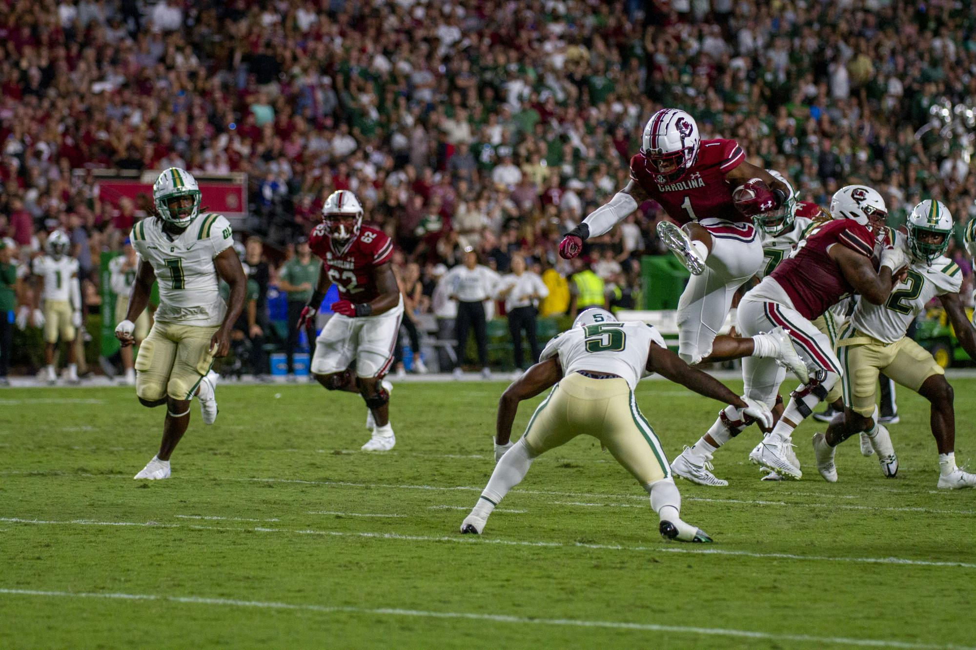 The Gamecocks took on the 49ers in a night of exciting and fast-paced college football at Williams-Brice stadium. In a game that saw breakout moments for both South Carolina's offensive and defensive teams. Following a loss the previous weekend the gamecocks emerged with hometown win defeating the Charlotte 49ers 56- 20.