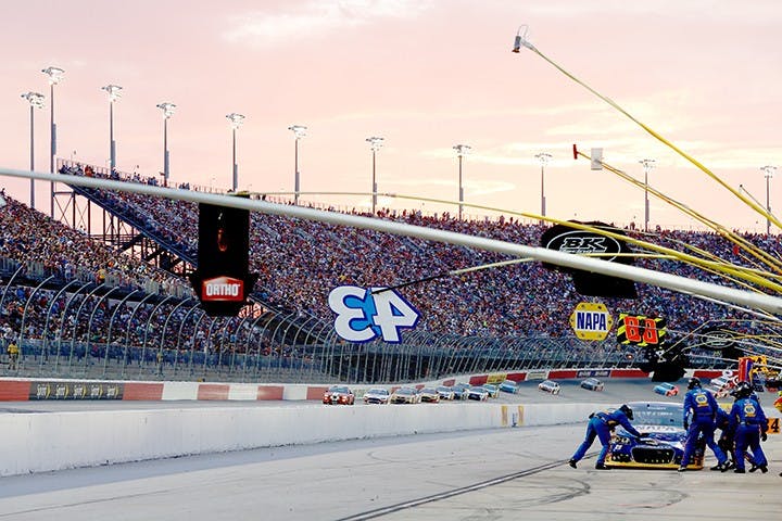 DARLINGTON, SC - SEPTEMBER 06:  Chase Elliott, driver of the #25 NAPA Auto Parts Chevrolet, pits following an on-track incident during the NASCAR Sprint Cup Series Bojangles' Southern 500 at Darlington Raceway on September 6, 2015 in Darlington, South Carolina.  (Photo by Brian Lawdermilk/NASCAR via Getty Images)
