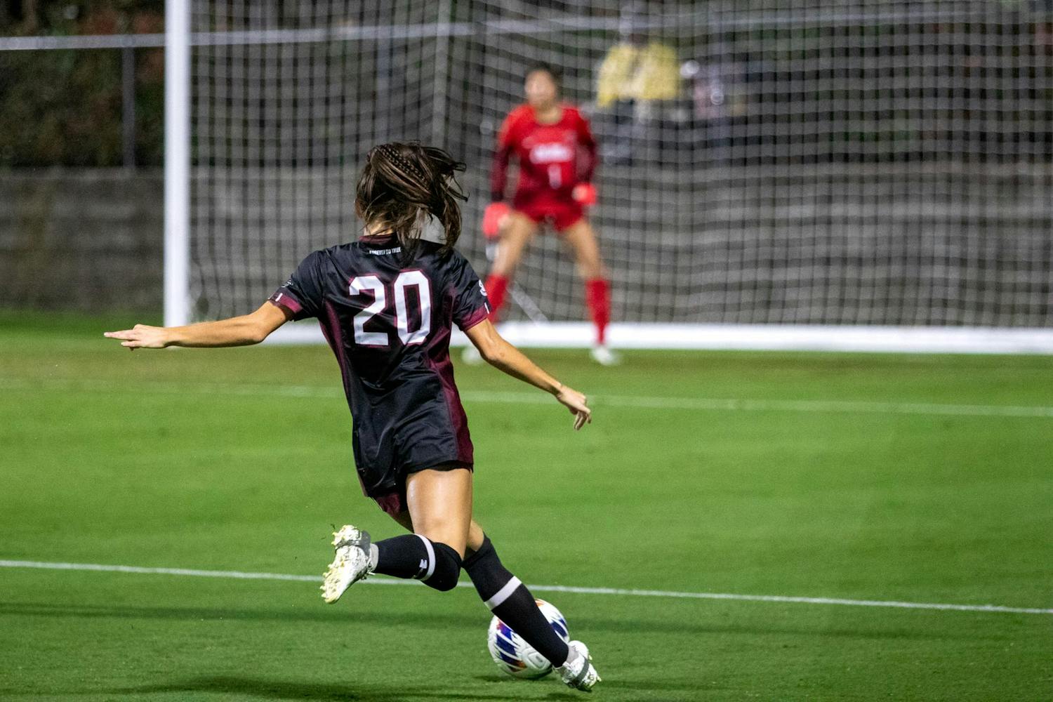 Senior forward Corinna Zullo dribbles the ball downfield in a game against Ole Miss at Stone Stadium on Oct. 13, 2023. The ɫɫƵs drew 0-0 to the Rebels.