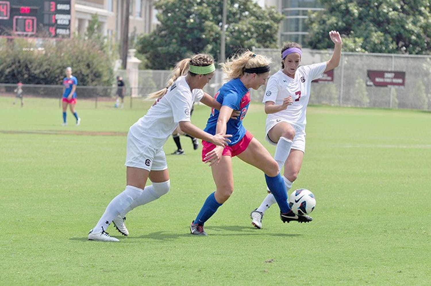 	Senior midfielder Elizabeth Sinclair (7) said fan support will be a major factor in this weekend’s two home games after the team lost to Georgia on the road in its last game.