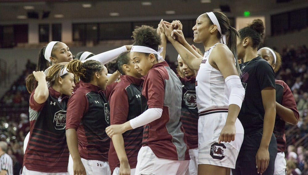 The Gamecocks take the win against Minnesota, 98-58. 