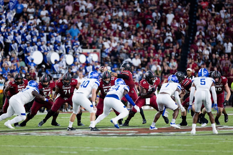 Analysis Gamecocks Struggle On Both Sides Of The Ball In Sec Opening Loss To Arkansas The 5322