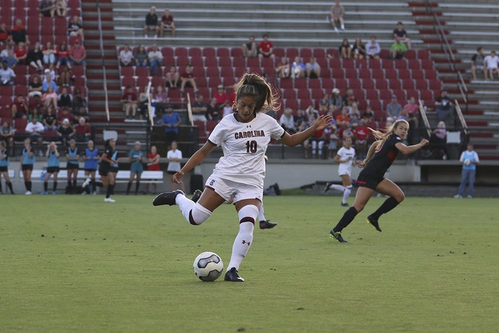 womensocceruga-lam13-prev