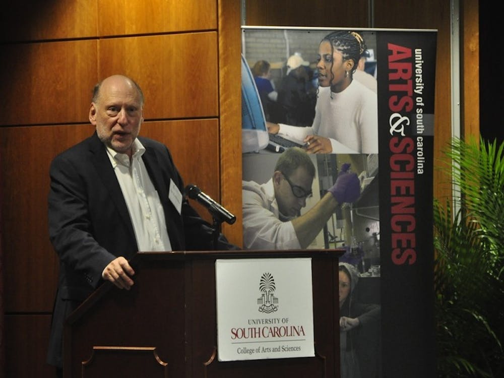 Todd Gitlin, a professor at Columbia University, spoke in the Capstone House Thursday evening.