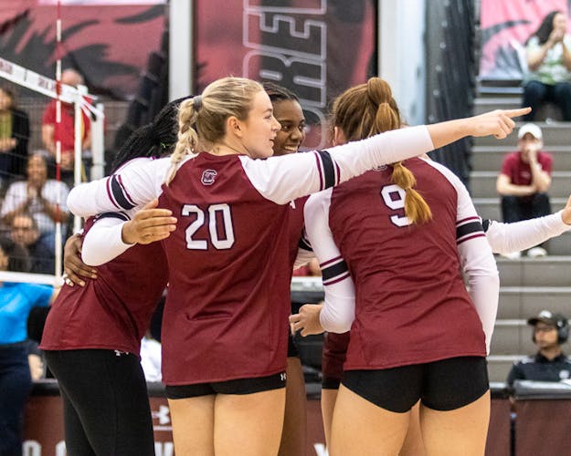 Analysis: Gamecock volleyball splits weekend series with Ole Miss - 澳门平 ...