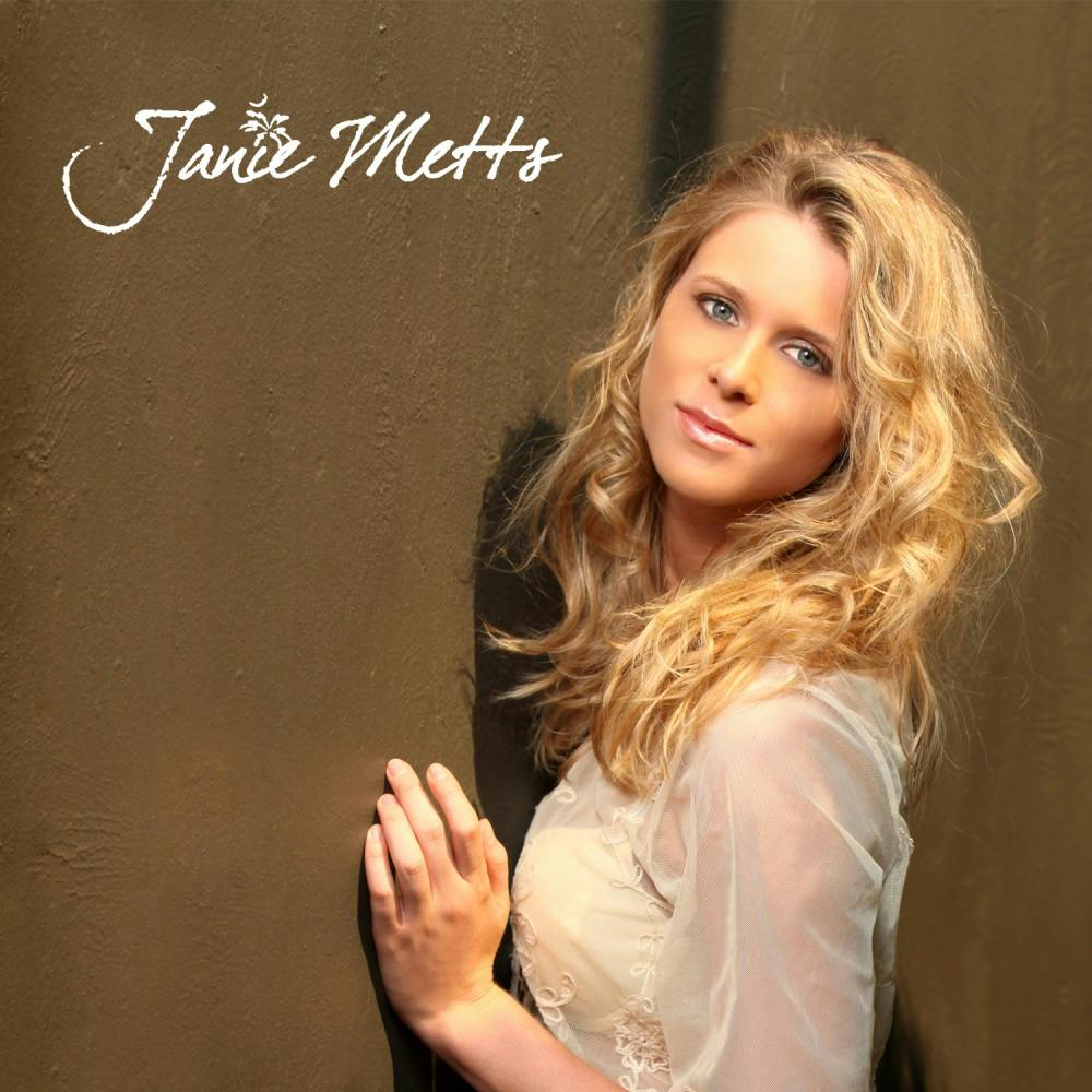 	Janie Metts, an up-and-coming country singer and 2010 USC graduate, recently visited Nashville to edit her new music video.
