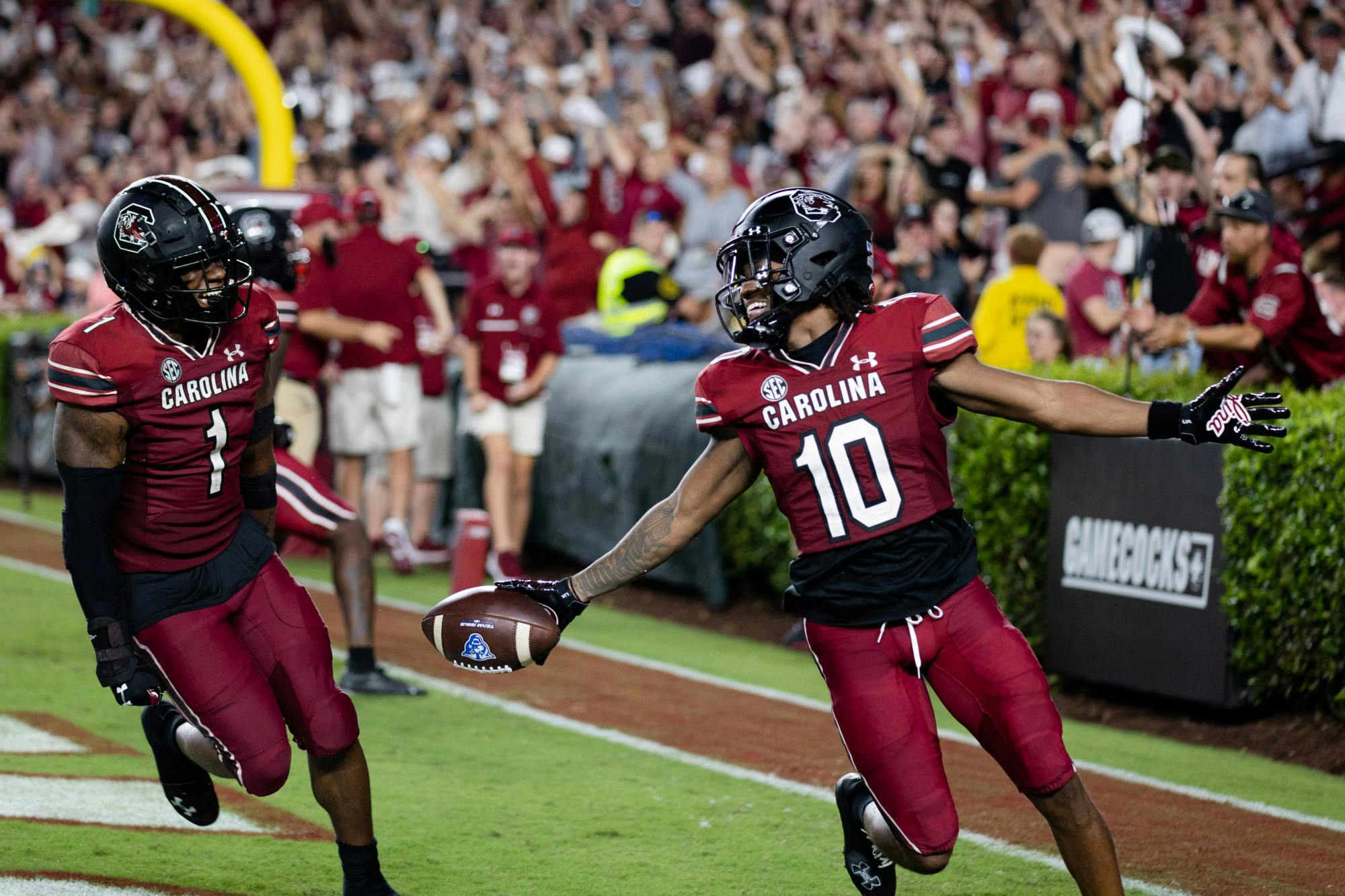 PHOTOS: South Carolina Football Kicks Off 2022 Season With Win Over ...