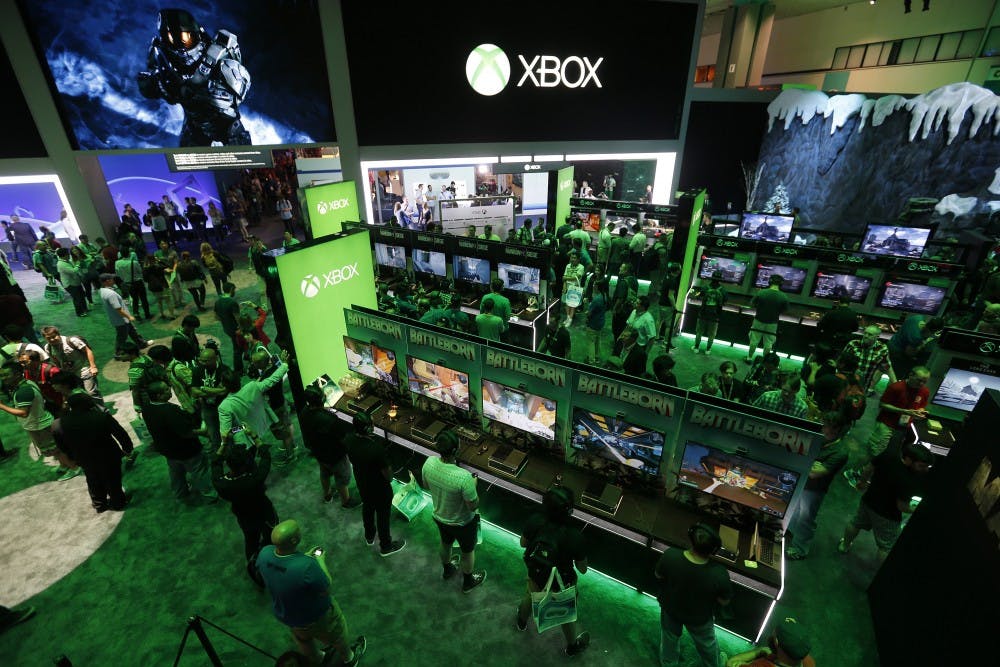 A large crowd of video game enthusiasts fill the Xbox game booth to try out new games during the first day of three-day E3 Electronic Entertainment Expo in Los Angeles on Tuesday, June 16, 2015. (Allen J. Schaben/Los Angeles Times/TNS)