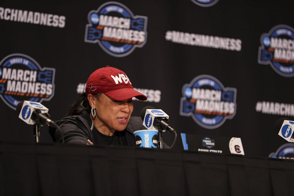 <p>South Carolina head women's basketball coach Dawn Staley spoke to the media Saturday afternoon previewing the Elite Eight matchup against Creighton on Sunday.</p>