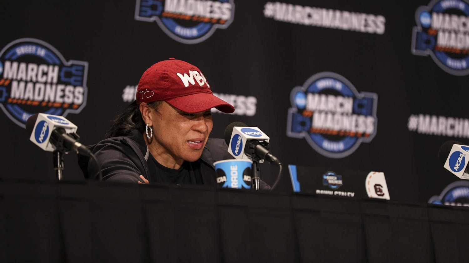 South Carolina head women's basketball coach Dawn Staley spoke to the media Saturday afternoon previewing the Elite Eight matchup against Creighton on Sunday.