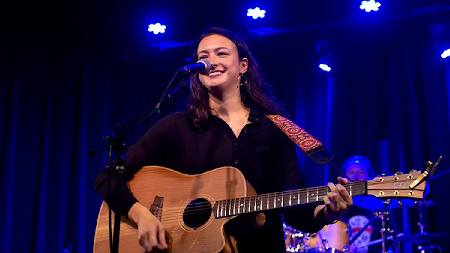 Mia Green performed in July 2018 at Isis Music Hall in Asheville, North Carolina. The songs she performed were released on her “Paper Days” album.