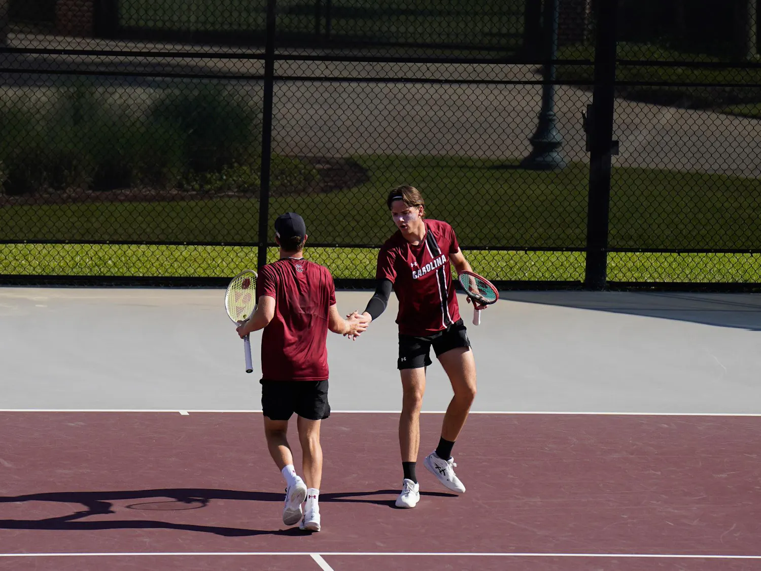 Sophomore Max Stenzer (right) and junior Sean Daryabeigi (left) in their doubles matchup against Vanderbilt at the Carolina Tennis Center on April 4, 2026. Daryabeigi and Stenzer lost set one 6-3.