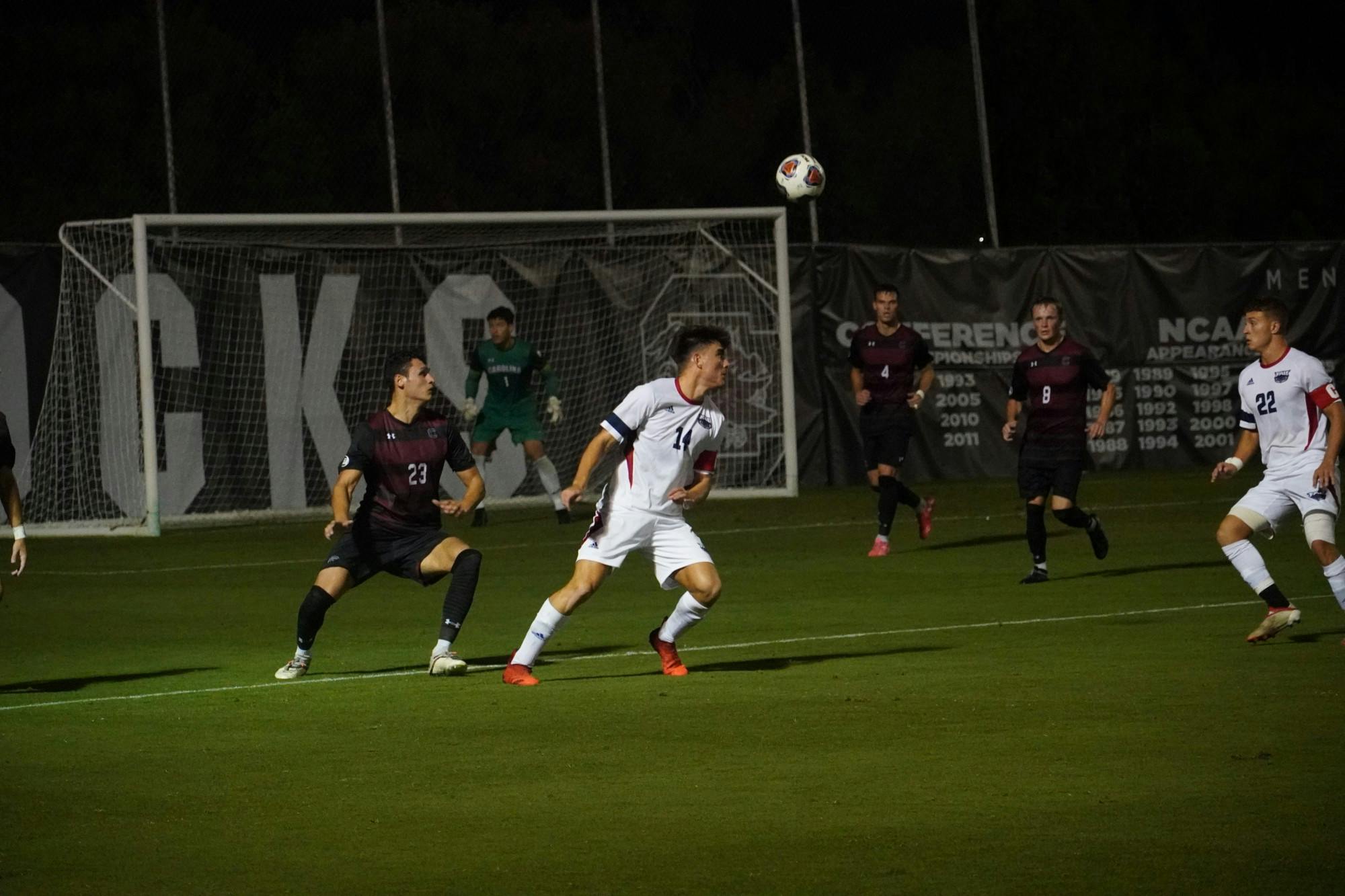 Carolina Gamecocks and Florida Atlantic Owls players battle for the ball. Both looked to pick up momentum for their team. The game ended in a tie.&nbsp;