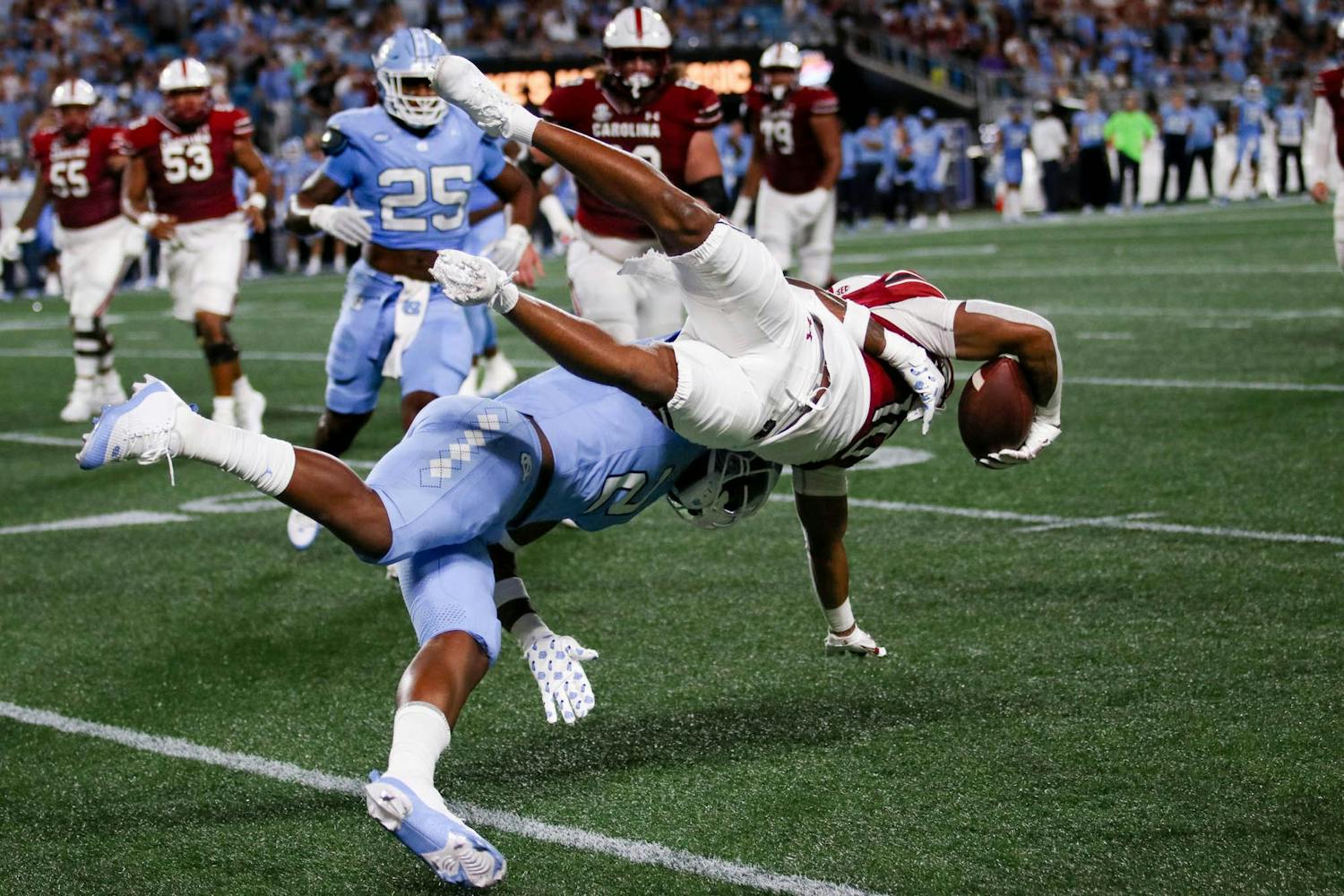 The University of North Carolina and the University of South Carolina met at the Bank of America Stadium in Charlotte, North Carolina, for the 2023 鶹С򽴫ý's opening game. The Tar Heels defeated the Gamecocks 31-17 and now lead the series between the two teams 36-20-4. Redshirt senior quarterback Spencer Rattler was 30-39 with 353 yards in the 鶹С򽴫ý opener.
