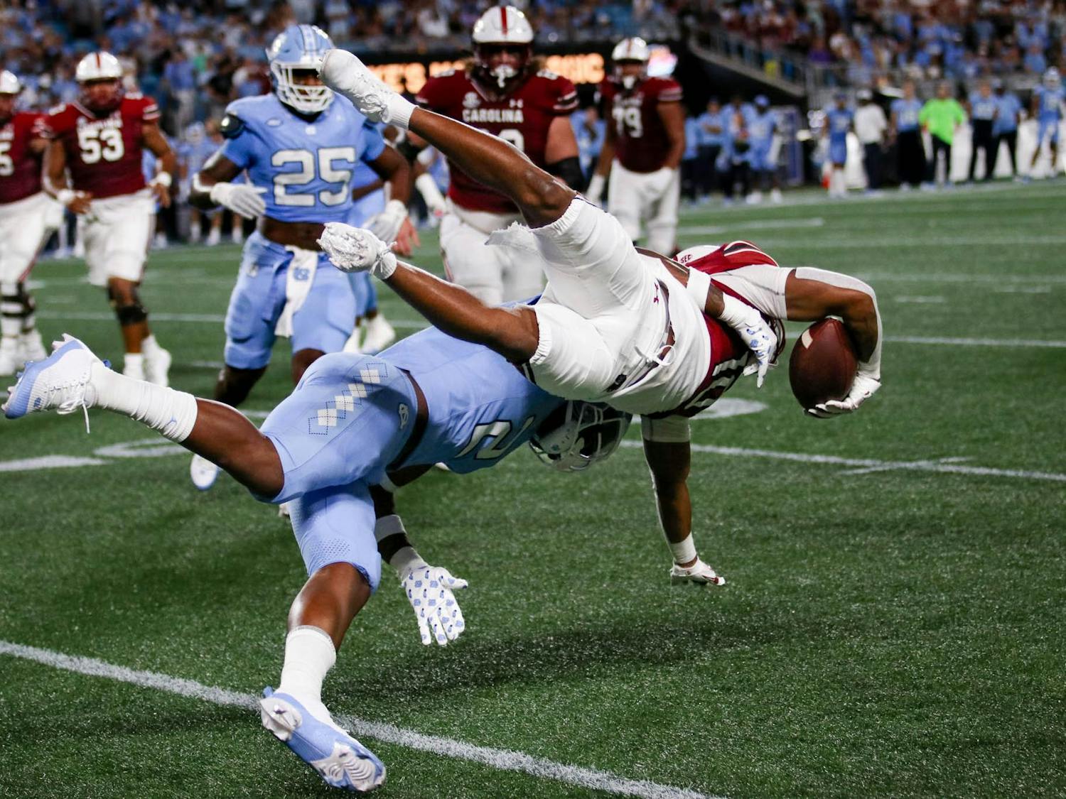 The University of North Carolina and the University of South Carolina met at the Bank of America Stadium in Charlotte, North Carolina, for the 2023 season's opening game. The Tar Heels defeated the Gamecocks 31-17 and now lead the series between the two teams 36-20-4. Redshirt senior quarterback Spencer Rattler was 30-39 with 353 yards in the season opener.