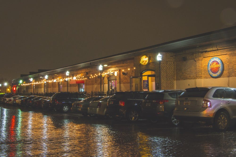 Jillian's restaurant and bar in the Vista closed on Monday after nearly 20 years of entertaining Columbia.