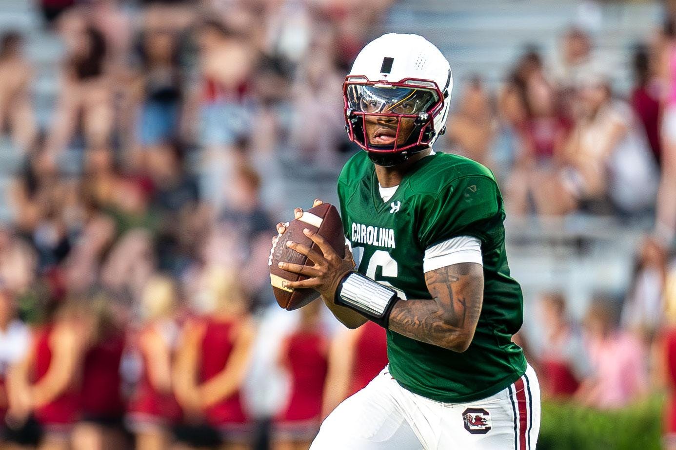FILE — Redshirt freshman quarterback LaNorris Sellers looks to his receivers down field during South Carolina's annual Spring Game at Williams-Brice Stadium on April 20, 2024. Head coach Shane Beamer announced Tuesday that Sellers would be the starting quarterback for South Carolina's home opener against Old Dominion on Aug. 31, 2024.