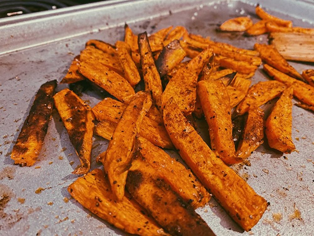 Garlic sweet potato fries are a healthy and easy alternative to regular fries.